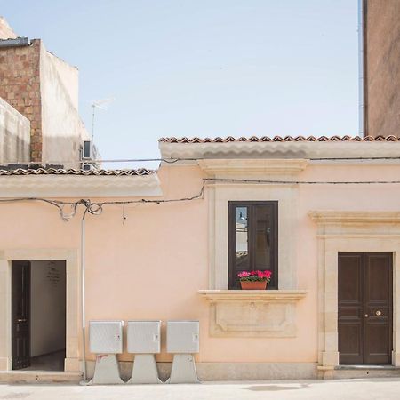 L'Antico Fondaco Villa Avola Bagian luar foto