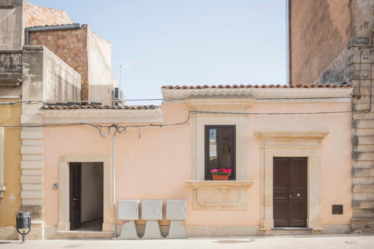 L'Antico Fondaco Villa Avola Bagian luar foto
